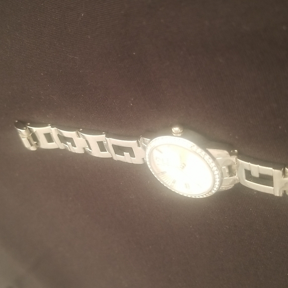 Guess ladies watch U0568L1 - Picture 2 of 4
